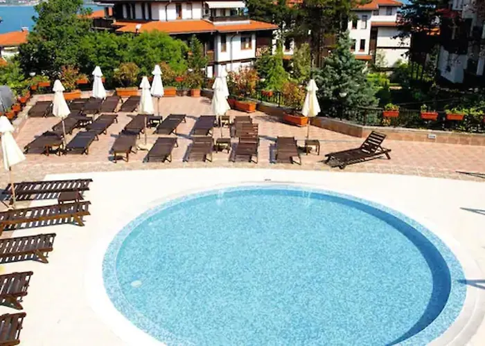 Santa Marina Village Iskra Apartman *